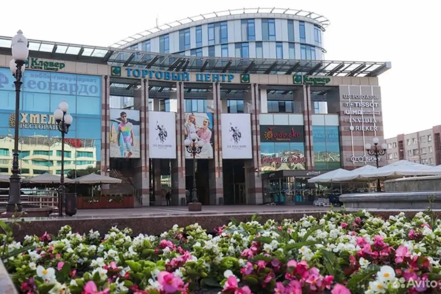 Многофункциональный комплекс в центре Калининграда площадью 49 423 м² выставили на продажу за 2,8 млрд рублей; в состав входят офисы класса A, торговая галерея и отель.