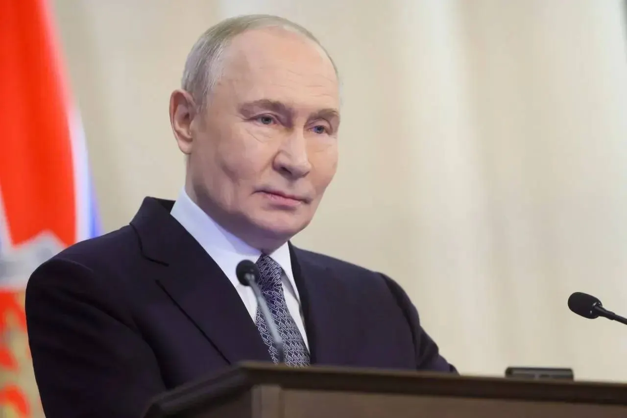 Президент поздравил десантников и ветеранов Воздушно-десантных войск, отметил их мужество и вклад в обороноспособность страны.