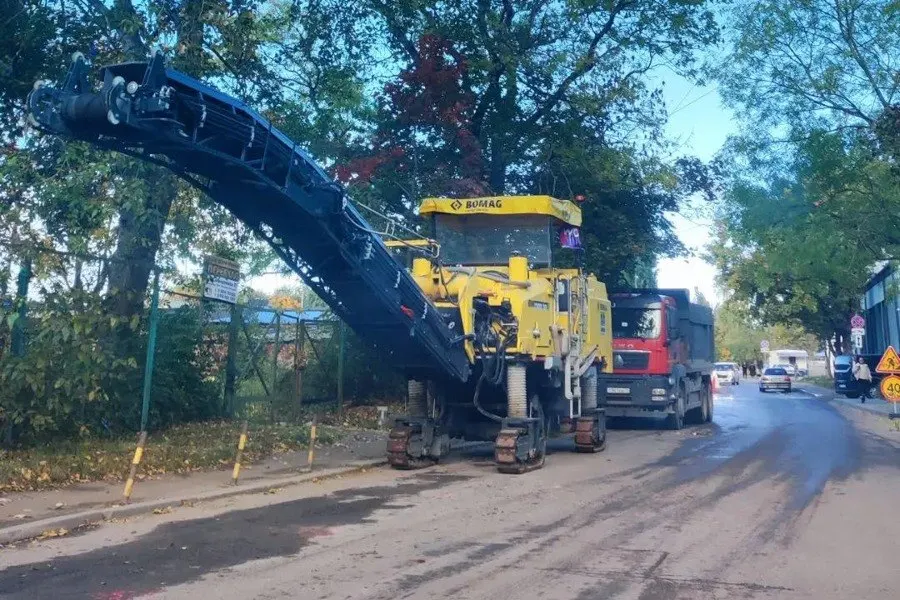 На Калязинской в Калининграде начались работы по капитальному ремонту; движение на участке затруднено.
