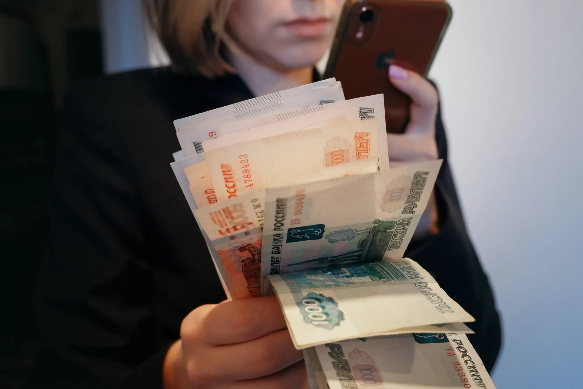 Разбираемся, почему экономика России растет не благодаря дорогим кредитам: главные барьеры — другие факторы.