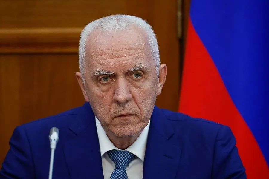Генеральный прокурор провёл встречу с коллективом прокуратуры Калининградской области и посетил филиал фонда поддержки участников специальной военной операции «Защитники Отечества».