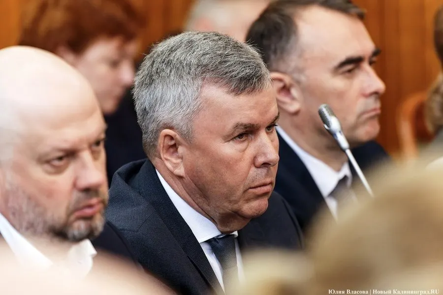 63-летний Сергей Подольский вновь возглавил Гурьевский округ. Выборная процедура прошла по новой системе, церемония вступления в должность состоялась 30 октября.