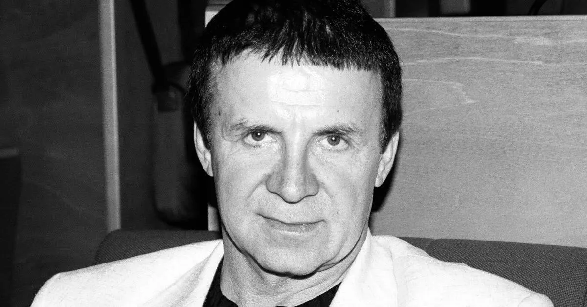Поступила скорбная новость о кончине Анатолия Кашпировского.
