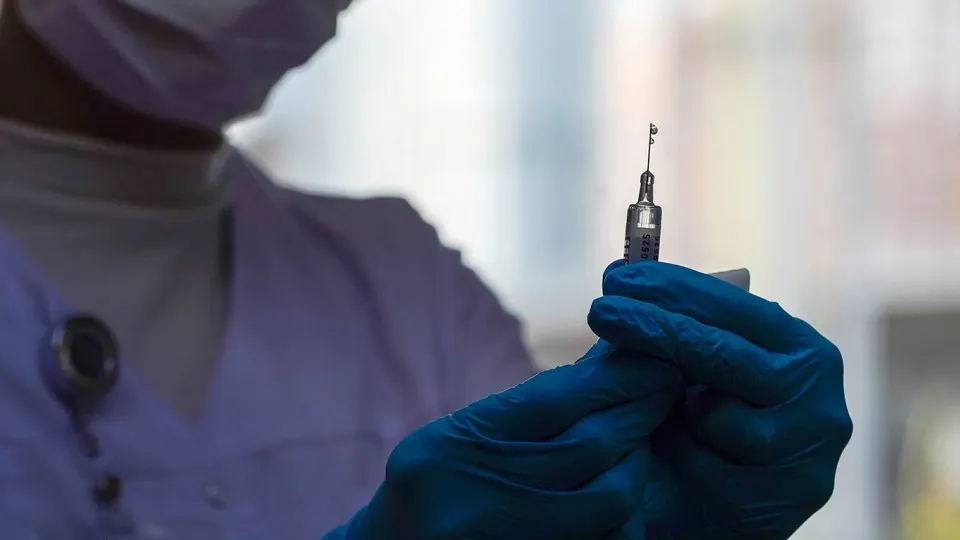 Российские ученые разрабатывают генотерапевтический препарат, который должен блокировать ген, связанный со старением клеток, в рамках нацпроекта «Новые технологии сбережения здоровья».