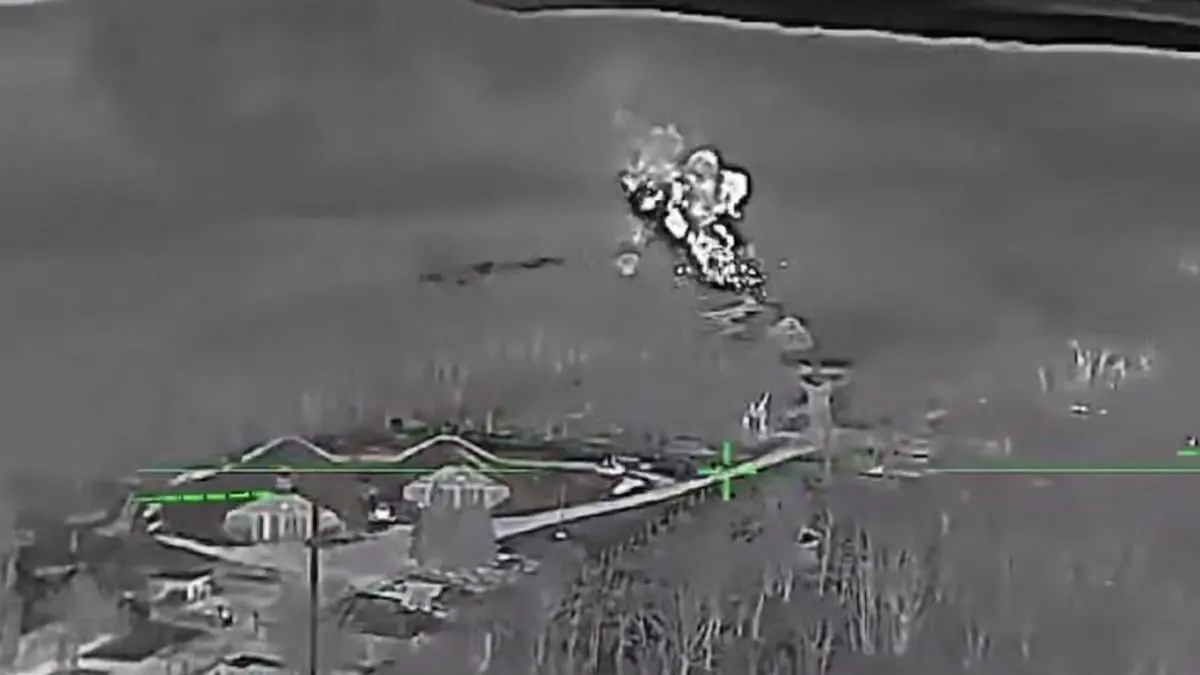 В ночь на 28 апреля дроны подразделения Middle-strike нанесли удар по базе хранения оперативно‑тактических ракет «Искандер» на территории бывшей ракетной базы возле посёлка Овражки, в 40 км к востоку от Симферополя.