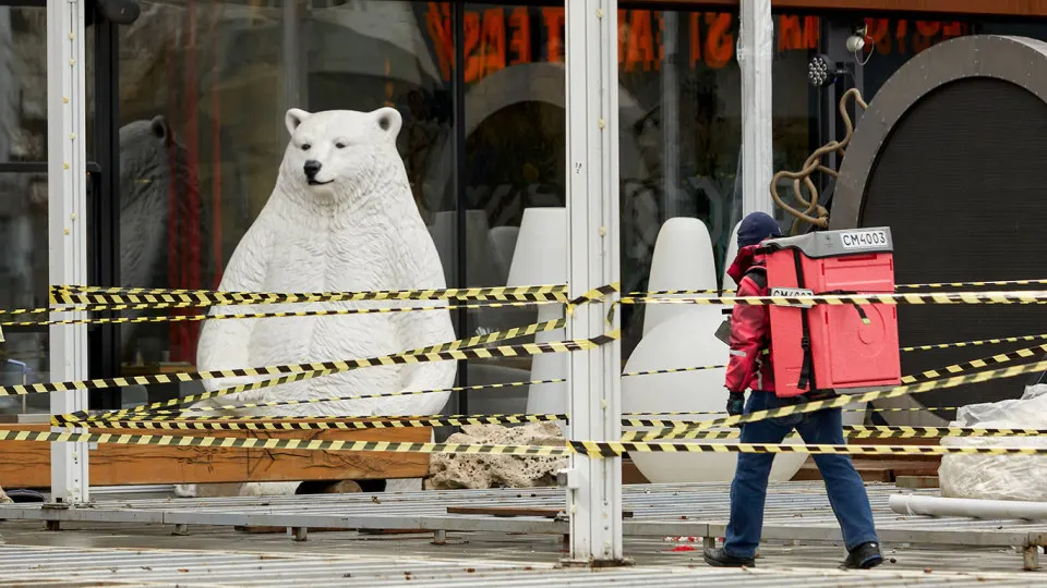 Поправки в Налоговый кодекс и повышение налоговой нагрузки ухудшили положение малого бизнеса: по данным ЦСР 50% компаний работают без прибыли, а поступления от спецрежимов по итогам квартала сократились на 16% по данным ФНС.