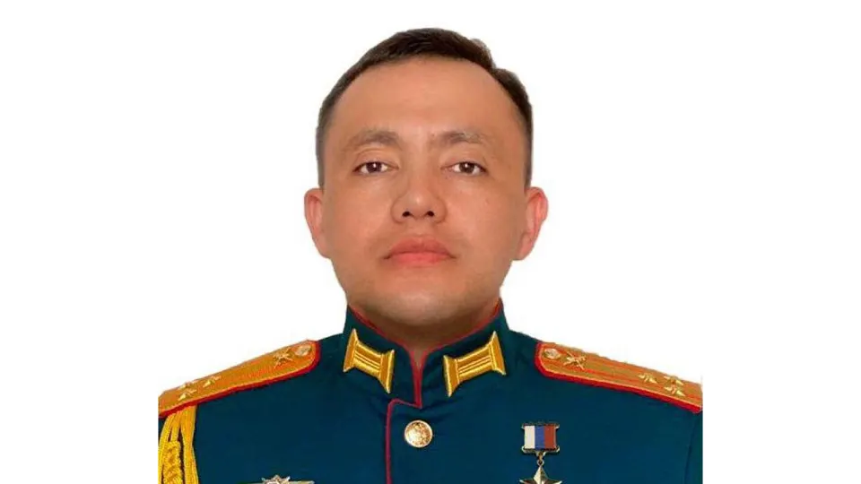 В военном гарнизоне в селе Князе-Волконское-1 28 апреля сработало взрывное устройство; в результате погиб командир батальона, несколько человек ранены, сведения о состоянии Омурбекова пока отсутствуют.