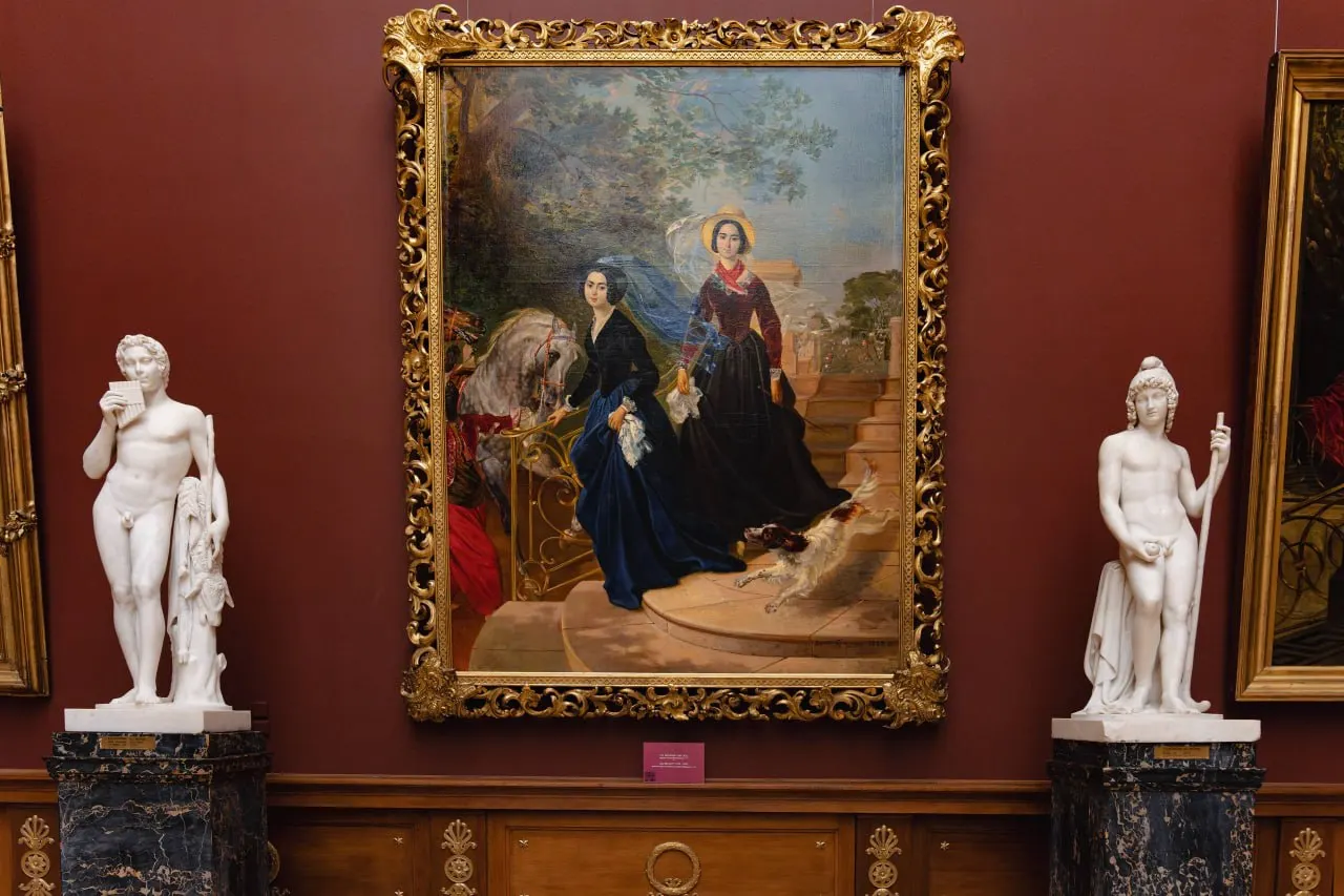 Залы №18–28 будут закрыты с 27 апреля по 5 июня для подготовки выставки «Великая. Образ женщины в русском искусстве». Другие залы дворца останутся открыты.