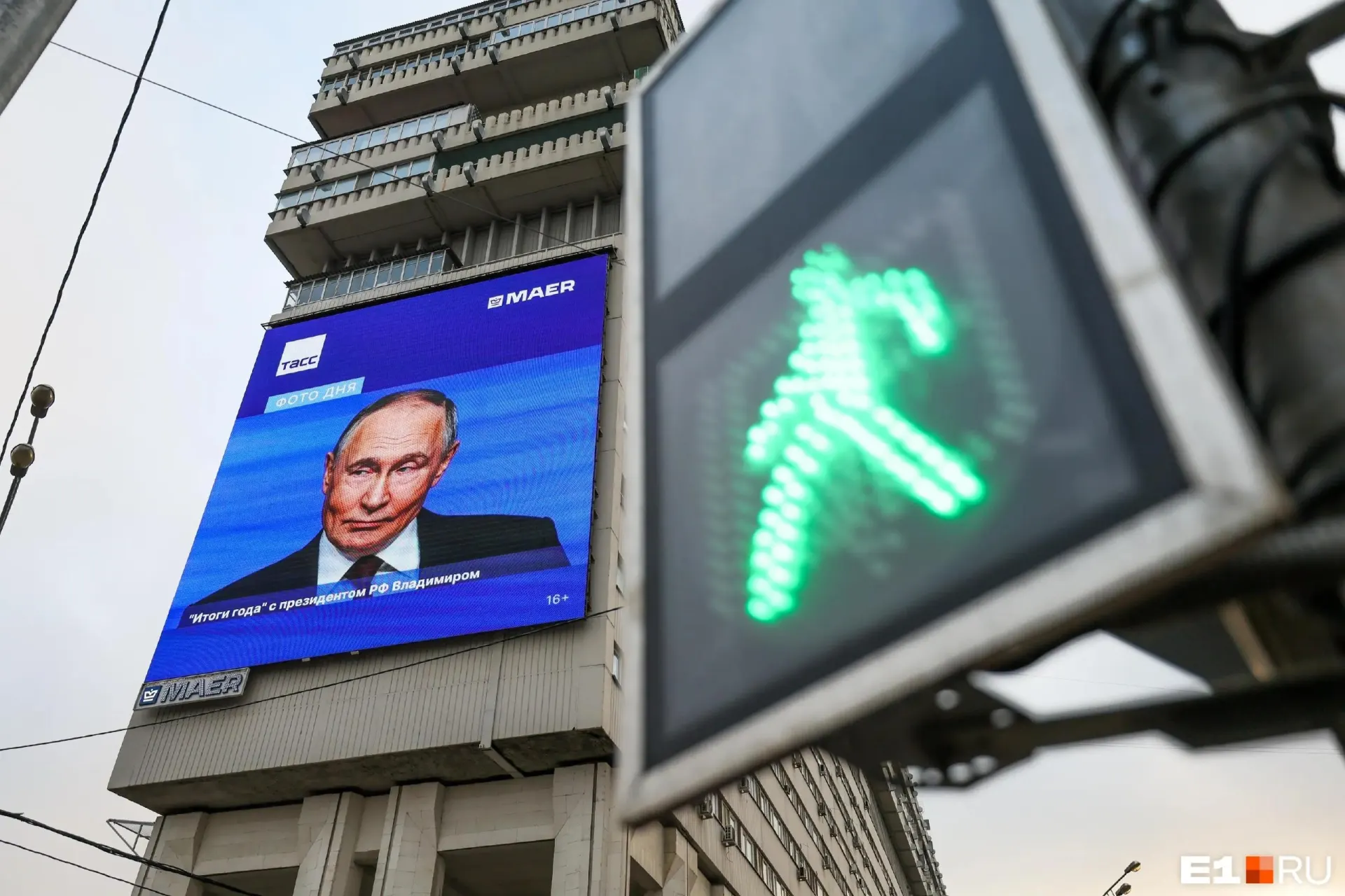 Москва согласилась на более продолжительное прекращение огня и планирует обмен тысячами задержанных — возможный этап на пути к деэскалации, но с сохраняющимися рисками и неопределённостью.