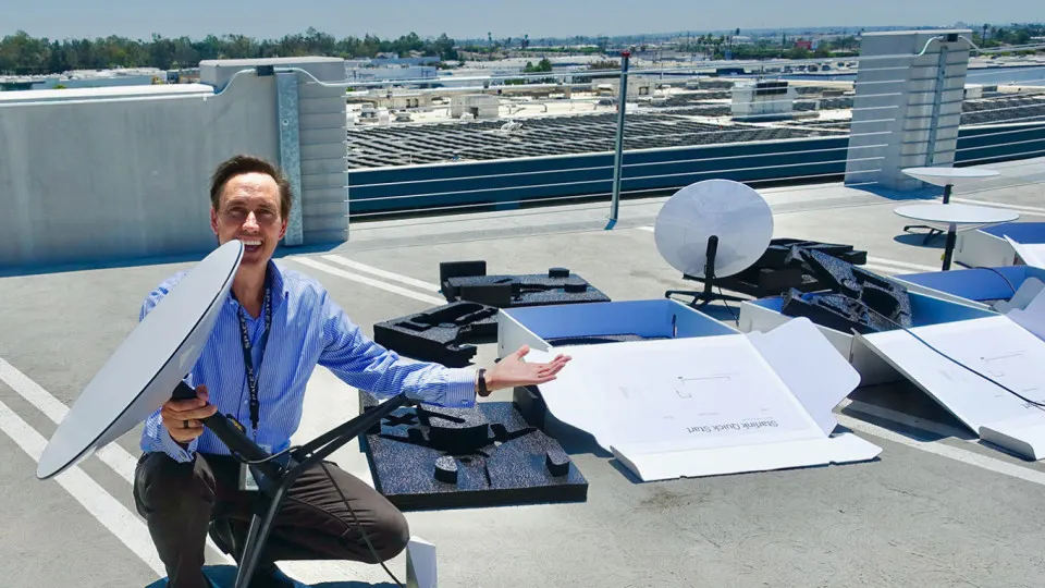 Правительство ограничило ввоз радиоэлектронных средств для приёма и передачи сигналов от иностранных спутников связи; мера вступает в силу для устройств без решения госкомиссии по радиочастотам. Это часть более широких шагов по усилению контроля над сетью и отключениям интернета.