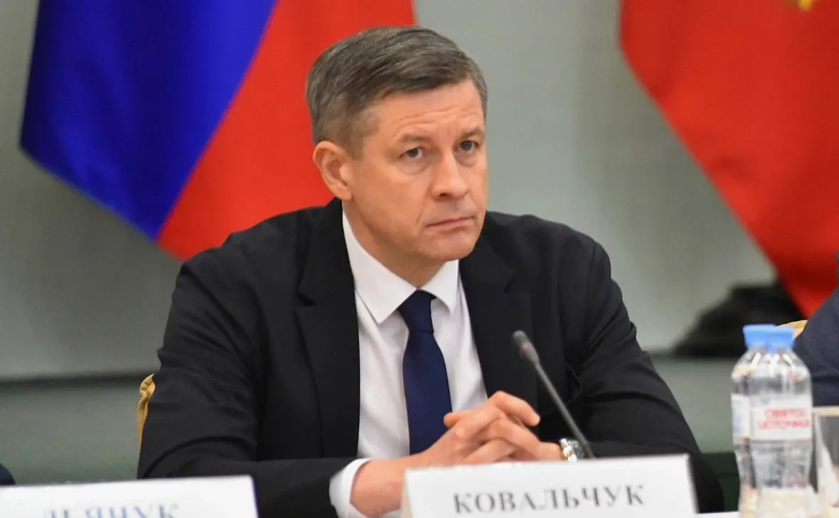 И.о. губернатора Егор Ковальчук подписал указ об отставке регионального правительства. Новый состав кабинета пока не представлен. Ранее президент подписал указы об отставке губернаторов Белгородской и Брянской областей.