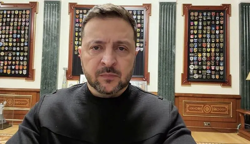 Президент Украины сообщил, что разведка, в том числе от западных партнёров, зафиксировала подготовку удара с применением «Орешника». Граждан призвали учитывать сигналы тревоги и пользоваться укрытиями.