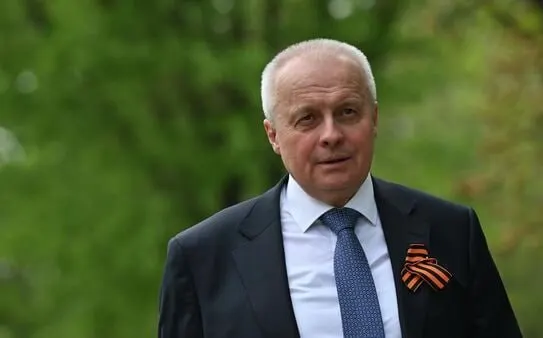 Министерство иностранных дел России вызвало посла в Москву для консультаций после шагов Армении по углублению отношений с ЕС; параллельно введены временные ограничения на ввоз ряда армянских товаров.