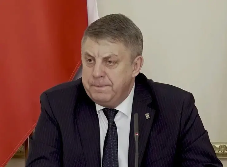 13 мая Владимир Путин принял отставку Александра Богомаза, а уже на следующий день он получил мандат депутата Госдумы от «Единой России» — решение подтвердил ЦИК.