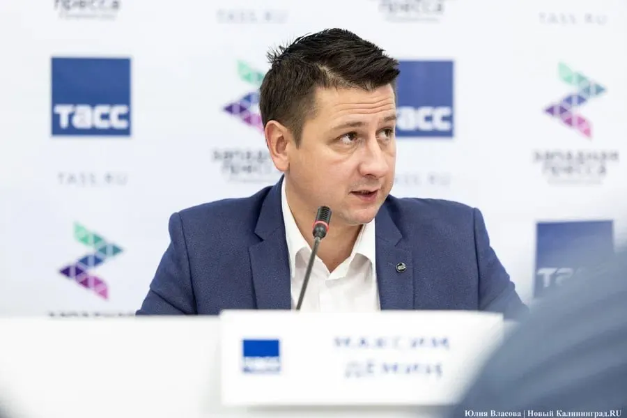 Среднемесячный доход ректора Максима Дёмина в 2025 году составил 615,8 тыс. руб. против 850,1 тыс. руб. годом ранее — данные Минобрнауки РФ.