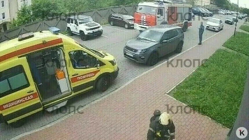 Утром 10 июня на Пригородной улице мужчина вернулся с ночной смены, поставил еду на плиту и заснул. Соседи почувствовали запах гари, вызвали МЧС — обошлось без пострадавших.