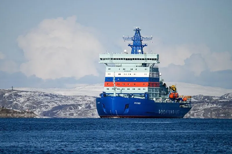 Верховный суд рассмотрит жалобу по делу о банкротстве Мурманского морского пароходства. Кредиторы требуют субсидиарной ответственности семьи владельца на 962 млн руб. — компания накопила крупные долги по зарплатам и налогам, а её место в Арктике занимают иностранные операторы.