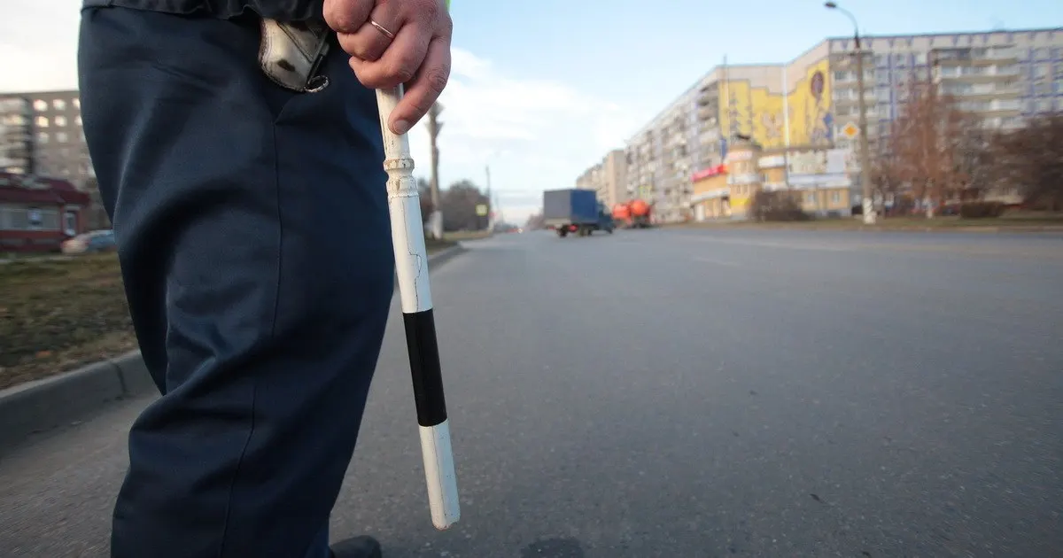 В&nbsp;Калининграде водитель УАЗ&nbsp;«Патриот» сбил световую опору и&nbsp;скрылся&nbsp;— его&nbsp;лишили прав