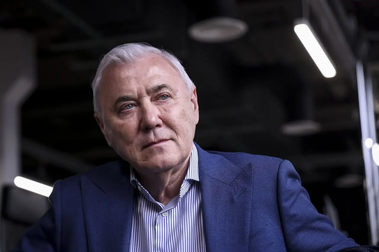 Глава думского комитета по финансовому рынку заявил, что документ планируют принять до 20 июля, он должен вступить в силу 1 сентября 2026 года; в проекте учтут пожелания рынка и предусмотрят некастодиальные кошельки с лимитом 100 тыс. руб.