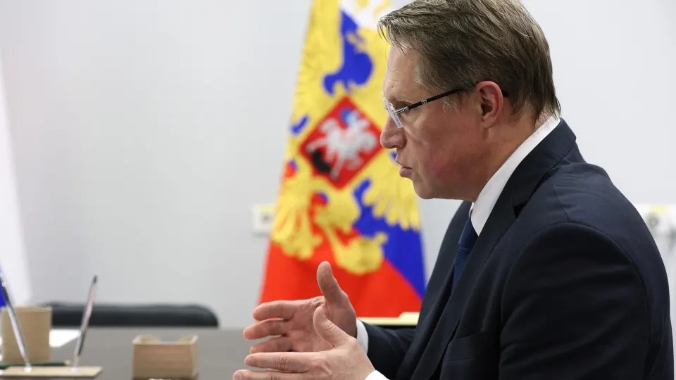 Минздрав сообщил, что большая часть ординаторов будет готовиться по целевым договорам для конкретных медицинских организаций. С 2020 года приём на медицинские программы значительно вырос, а также введён закон об обязательной отработке выпускников медвузов.