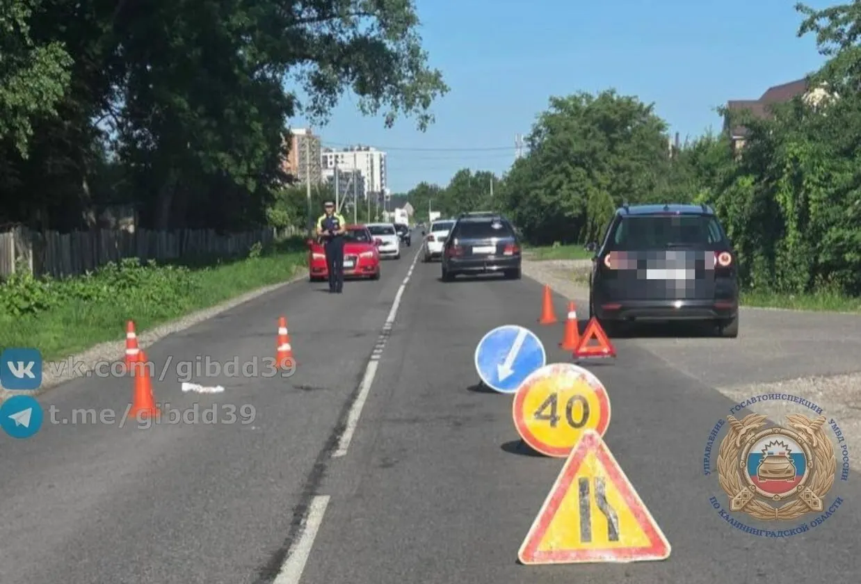 ДТП произошло утром 29 июня на 3-й Большой Окружной: пенсионерка получила травмы, на месте работают инспекторы — выясняют обстоятельства.