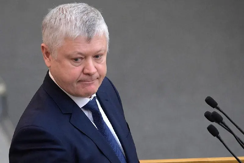 Депутаты сообщили, что из страны удалили свыше 360 зарубежных структур, более 60 — по материалам комиссии, а также приняли 46 законов, направленных на «защиту суверенитета». По словам представителей Госдумы, это позволило пресечь нежелательное влияние на образование, медицину и избирательные процессы.