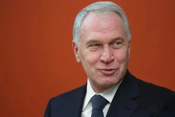 Президент подписал указ о награждении Юрия Ковальчука за вклад в социально значимые проекты, сохранение культурно‑исторических ценностей и благотворительность; ранее он уже получал орден IV степени.