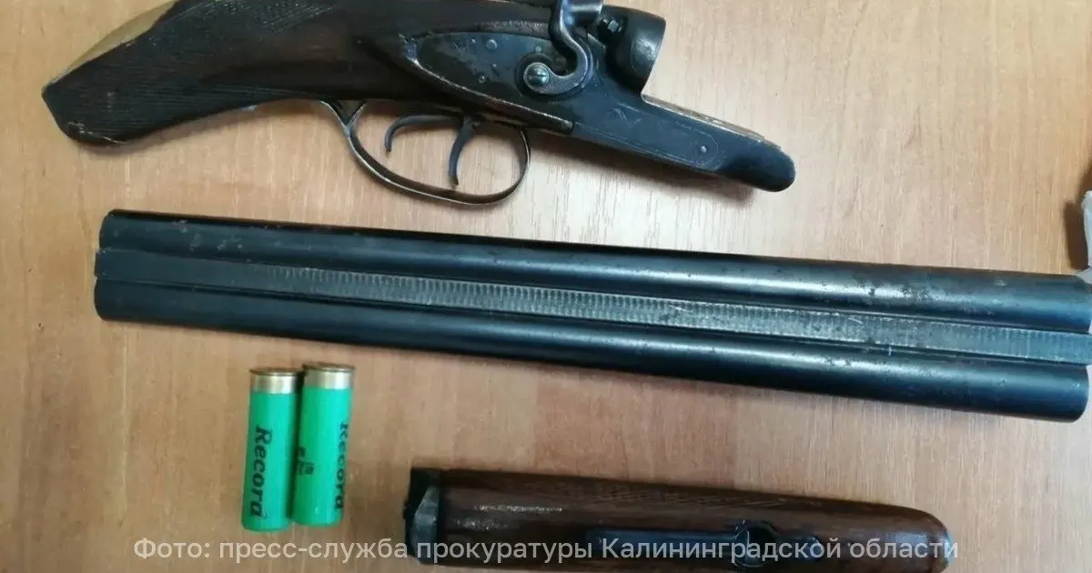Суд признал виновным мужчину, который в августе 2025 года сделал обрез из охотничьего ружья; ему назначили колонию общего режима и штраф 100 тысяч рублей.