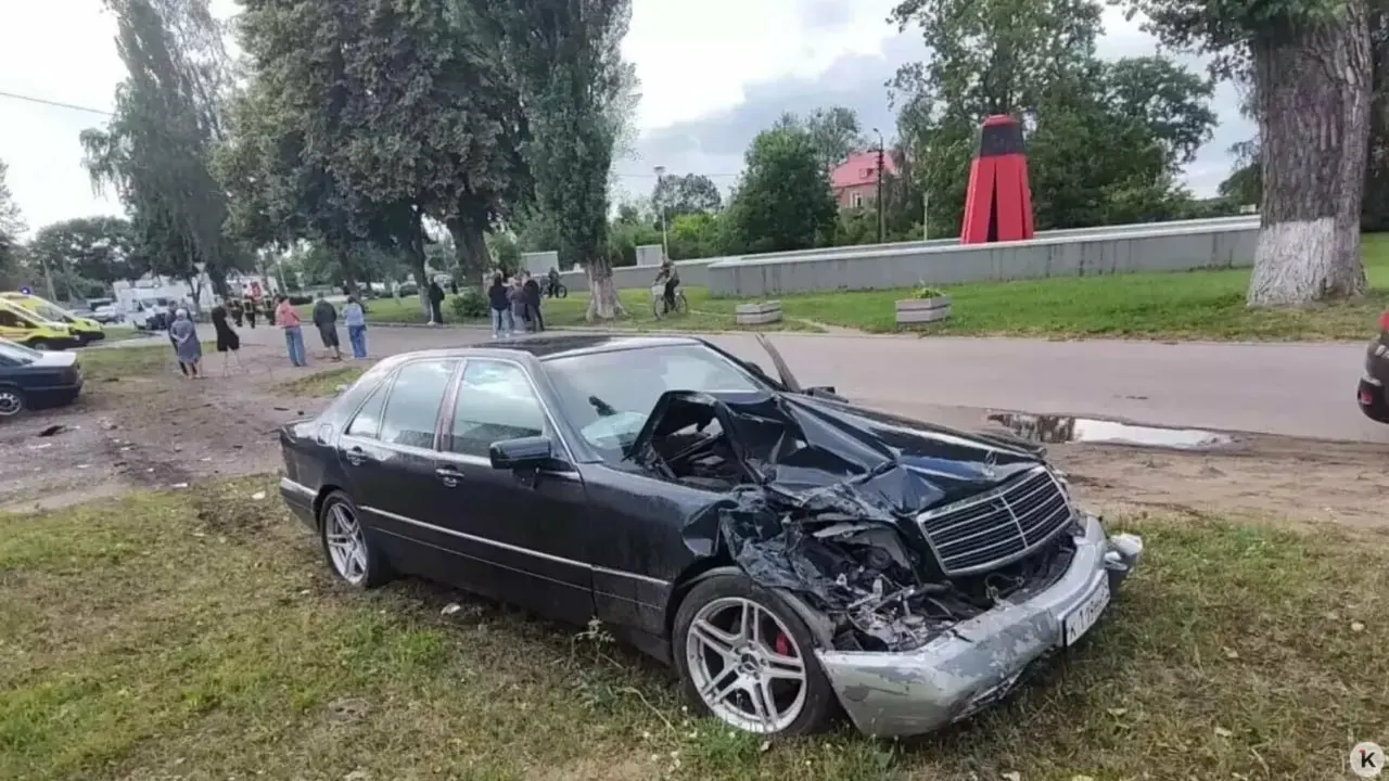 После смертельного наезда на ребёнка в микрорайоне Прибрежный мэрия совместно с Госавтоинспекцией проведёт проверку участка Береговой улицы и рассмотрит установку лежачих полицейских и других технических средств для повышения безопасности.
