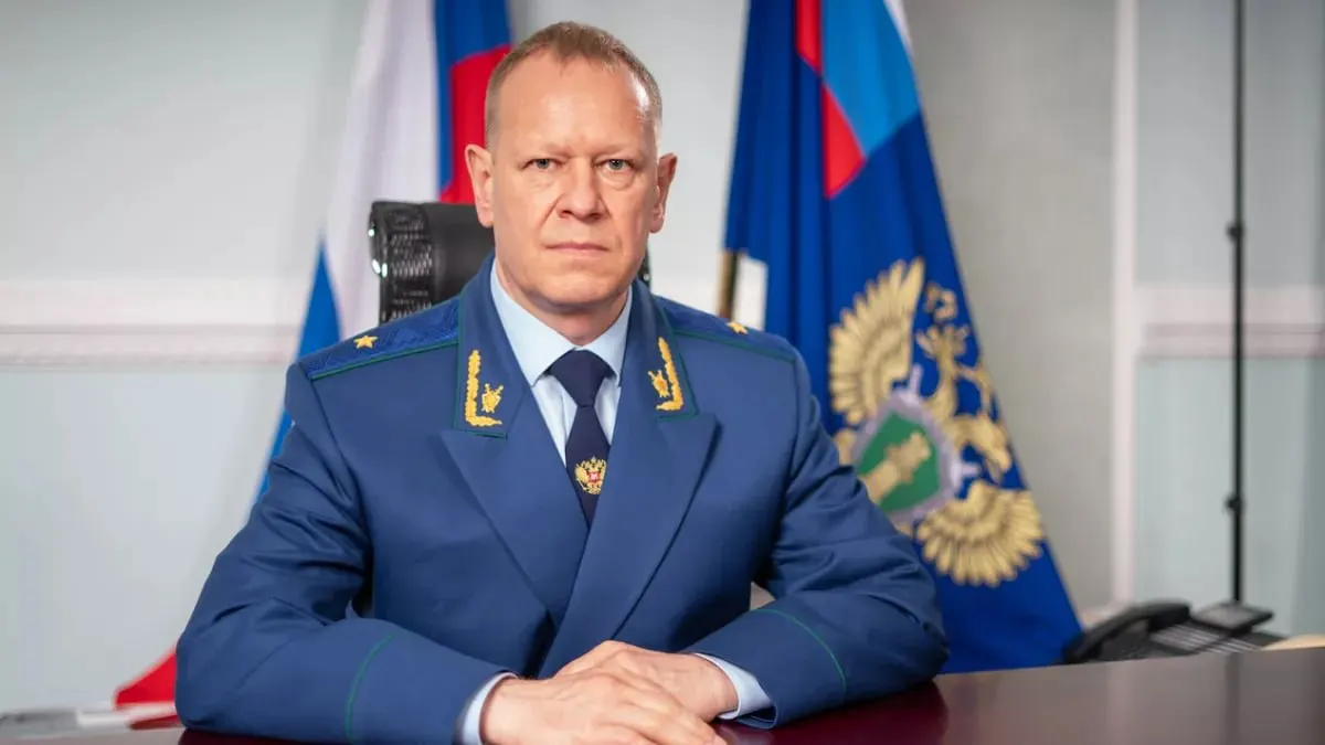 Президент направил в Совет Федерации предложение о назначении начальника управления Генпрокуратуры по СФО Николая Рябова прокурором Алтайского края; консультации по кандидатуре запланированы на 16 июля.
