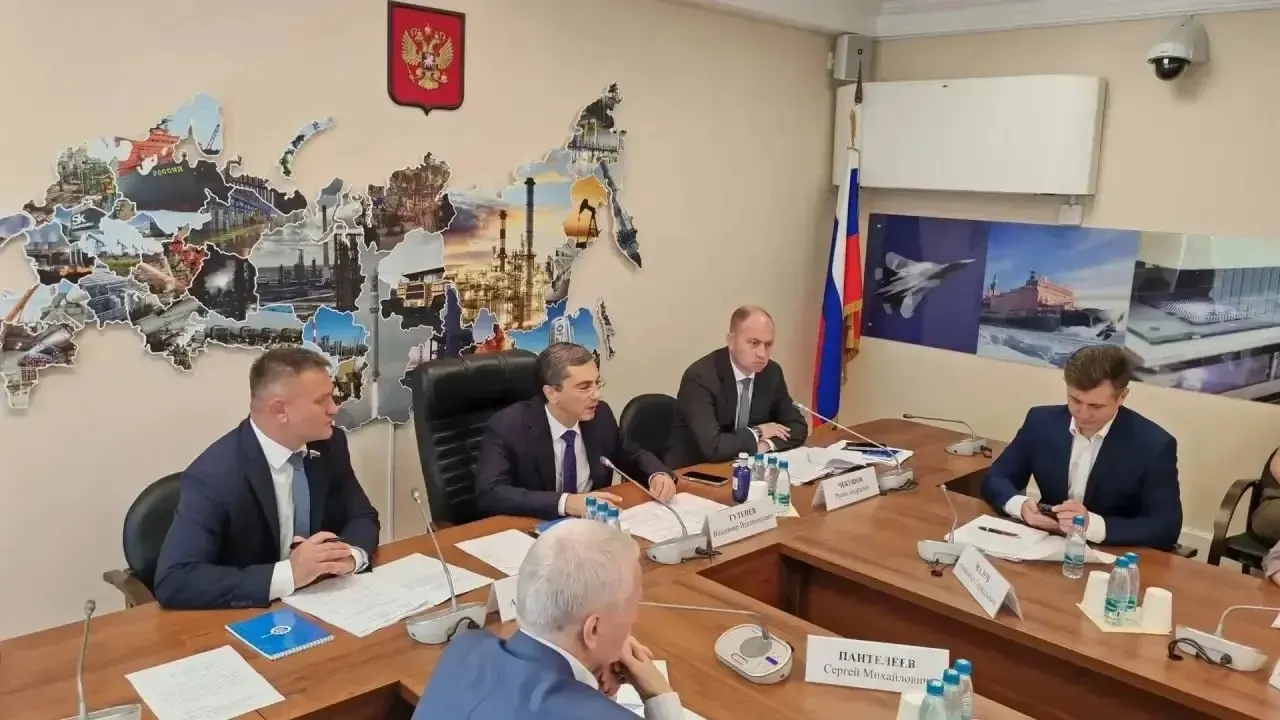 Законопроект даёт Минпромторгу и Минсельхозу доступ к данным ФНС для отслеживания формирования стоимости продуктов на каждом этапе и быстрого реагирования на резкие подорожания.