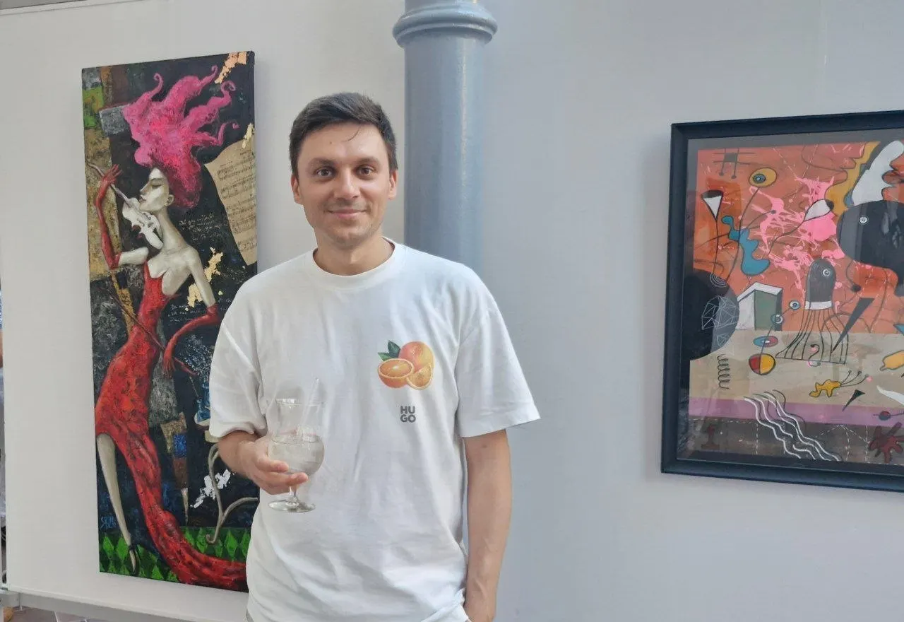 Клинический психолог Иван Звягин требует удалить свои персональные данные и фотографию с сайта Минюста, считая обвинения бездоказательными и прося опубликовать опровержение.