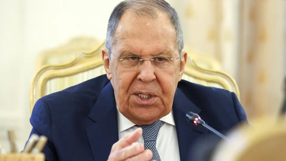 Глава МИД заявил, что Москва не прекратит боевые действия, пока не будут достигнуты условия, озвученные в выступлении президента в июне 2024 года. Он также обвинил западные страны в разрушении ранее достигнутых договорённостей и в ультиматумах.