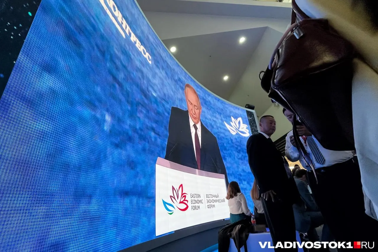 Президент примет участие во ВЭФ-2026 во Владивостоке: встречи с губернатором Приморского края, запуск предприятий и пленарное заседание.