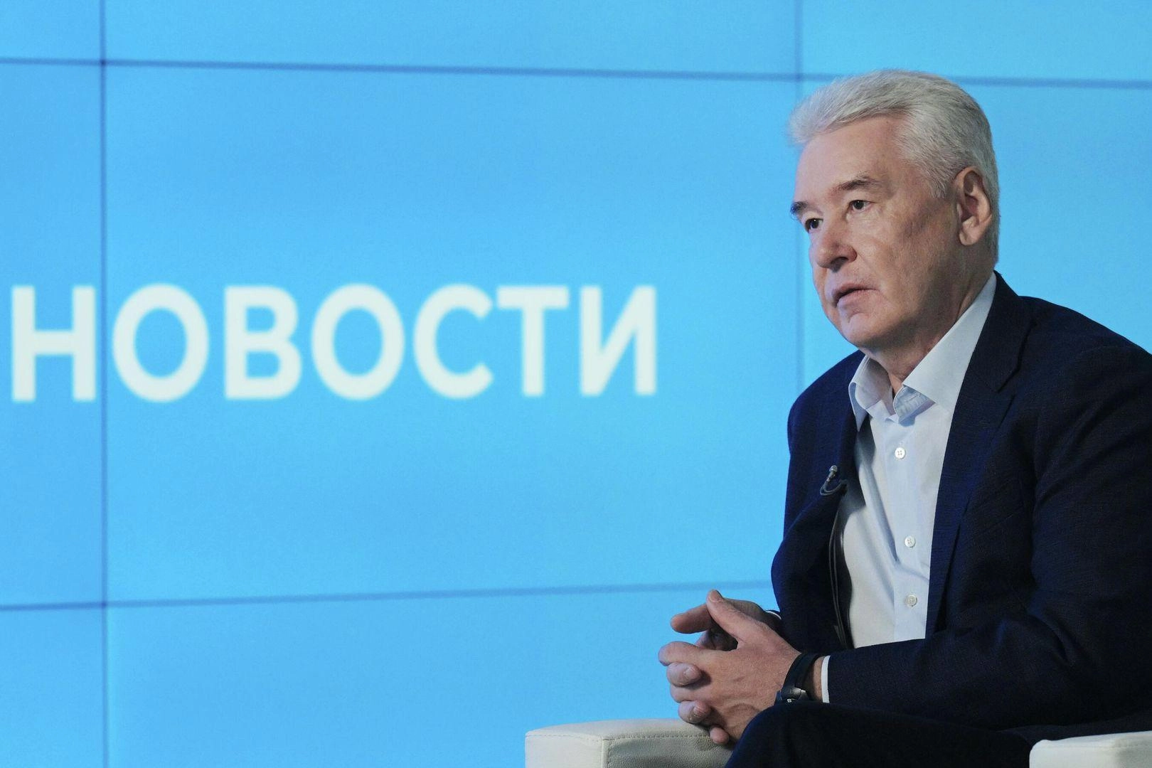 Мэр Москвы заявил, что мирная экономика необходима для победы; попытки развернуть экономику под военные цели опасны и контрпродуктивны.