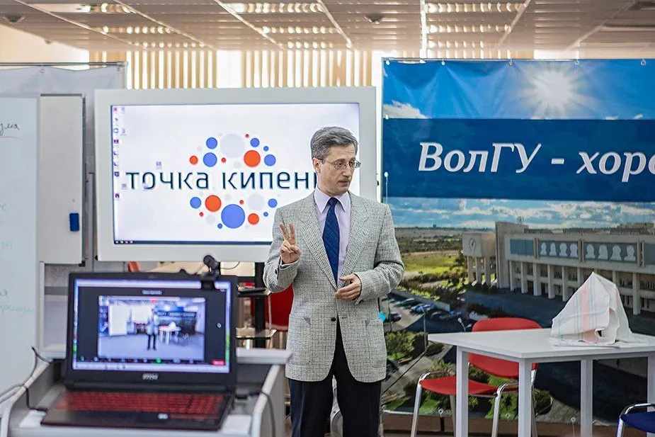 Показания правозащитников о тяжелых условиях содержания, проблемы при перевозке и призывы к диалогу об обмене.