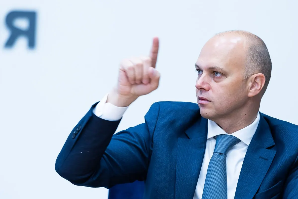 Глава региона объявил о введении критериев оценки ответов на обращения и подчеркнул личное участие чиновников во взаимодействии с населением.