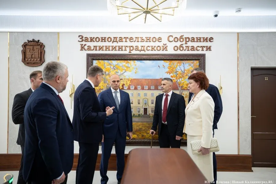 Глава Калининградской области предложил отменить статью 65-3 областного КоАП, устанавливающую ответственность муниципальных чиновников за нарушения в градостроительной сфере. Законопроект размещён на сайте Законодательного собрания и вступит в силу через десять дней после публикации.