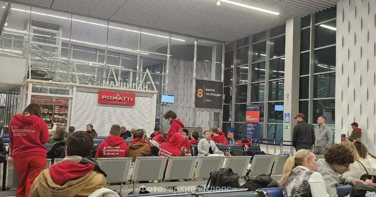 Вечерние рейсы в Калининград 23 октября отменены или перенесены на утро; задержки коснулись вылетов из Санкт-Петербурга и Москвы.